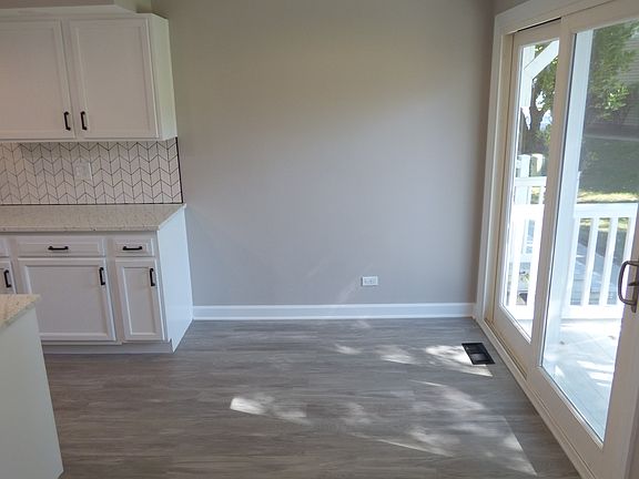 5th image of 198 Greenway Dr Unit B