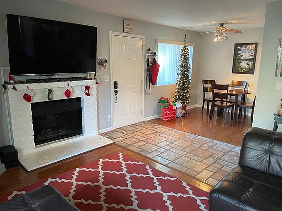 2nd image of 3300 La Terrace Cir