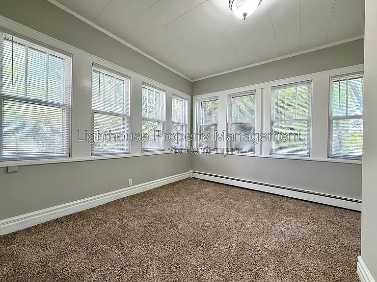 49 Prospect Ave NE #3 — Photo 9