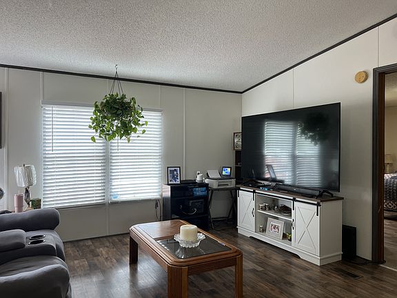 4th image of 9319 Magnolia Way