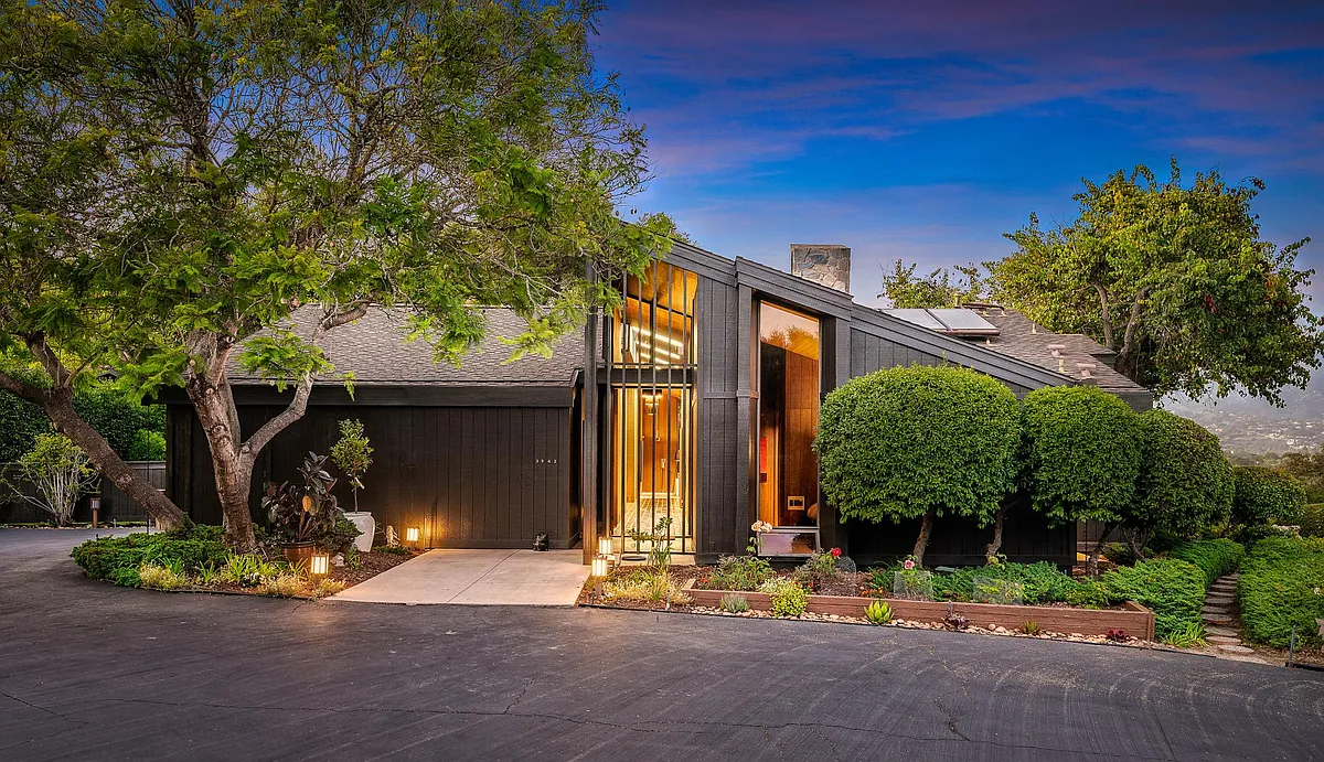 Building Photo - Laguna Blanca Dr