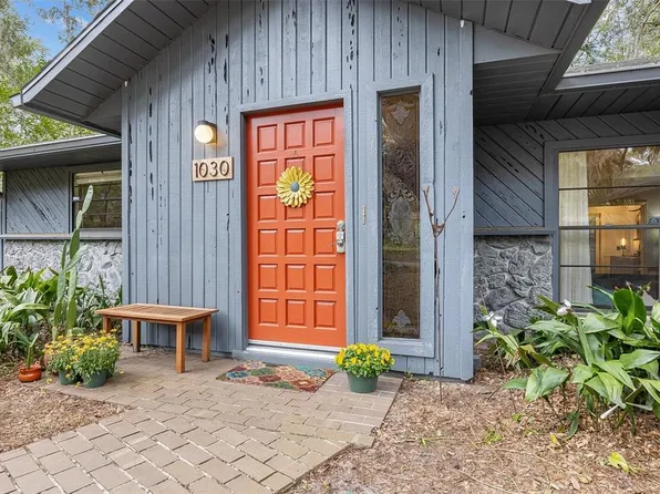 1030 NW 39th St, Gainesville, FL 32605