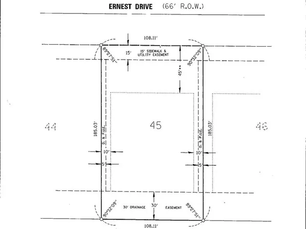 3202 Ernest Dr #45, Sandwich, IL 60548