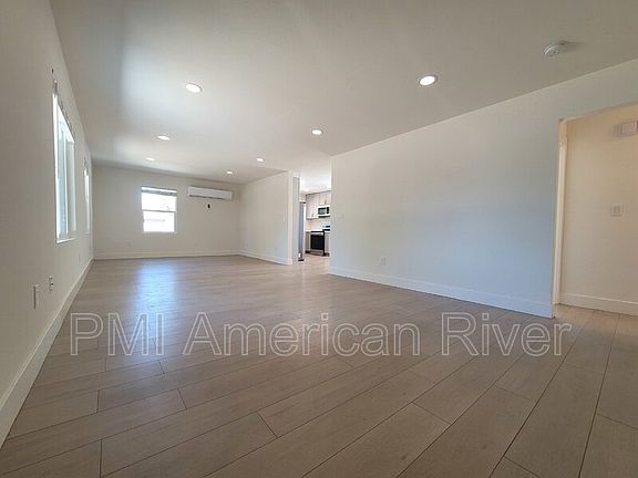 2nd image of 4980 Date Ave