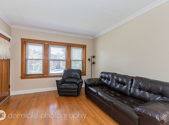 2nd image of 2746 Cuyler Ave