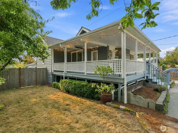 8121 11th Avenue SW, Seattle, WA 98106
