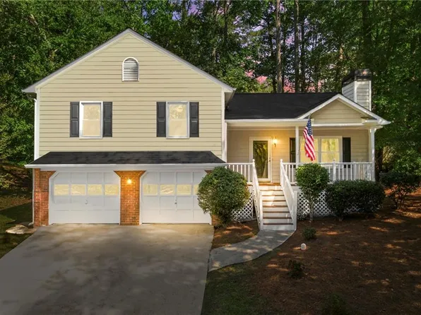 4864 Saddlerun Ln, Powder Springs, GA 30127