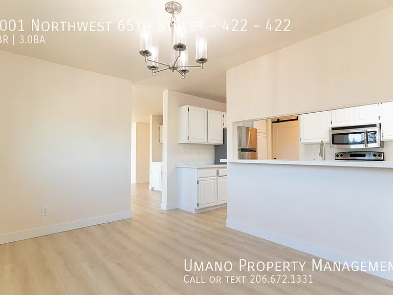 2001 NW 65th St #422 — Photo 9