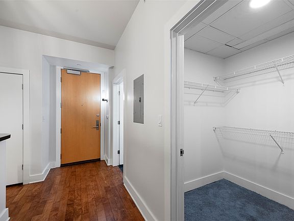 5th image of 603 Davis St APT 708