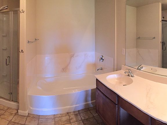 Master Bath - panorama