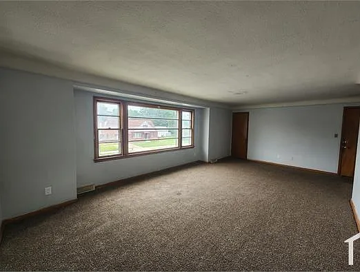 665 Babbitt Rd #UP — Photo 4