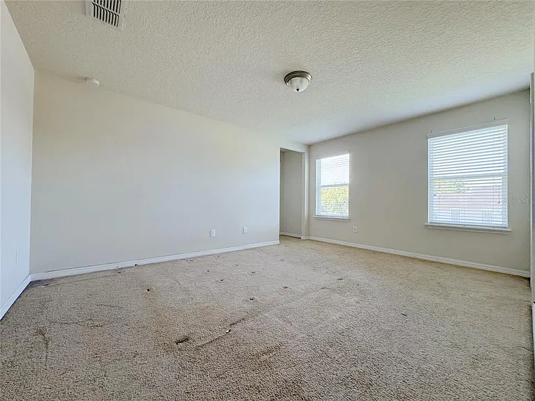 2428 Chateau Loop — Photo 21