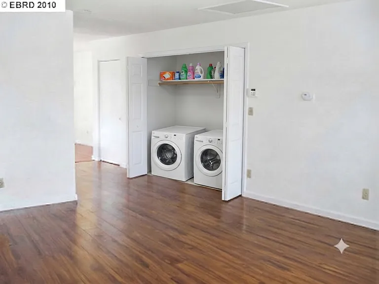 living room and w/d