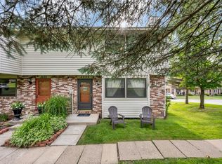 2533 Hunting Ridge Trl, Bridgeville, PA 15017