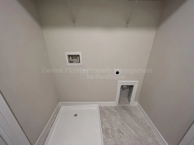 4517 Sparkling Shell Ave — Photo 29