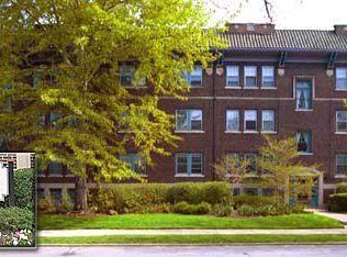 2583 Hampshire Rd, Cleveland, OH 44106