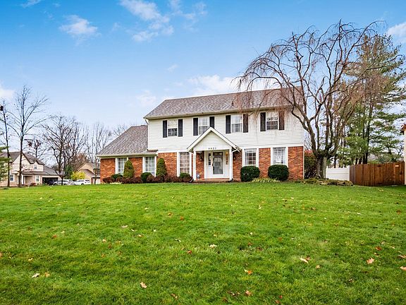 2nd image of 9921 Oxford Dr