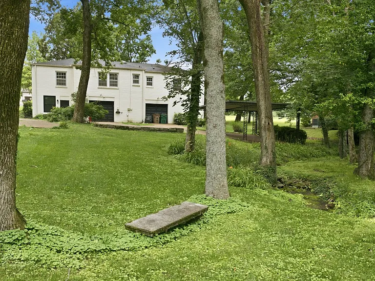 714 Davidson Rd — Photo 41