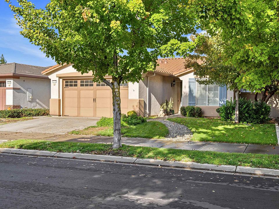 1st image of 2336 Shadow Berry Dr