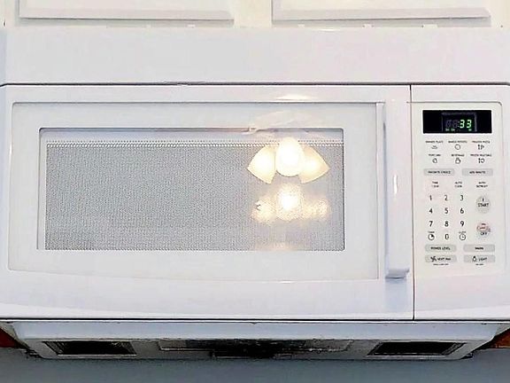 3rd image of 96 Village Ct APT 3