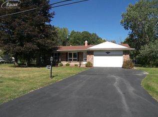 1216 Tremma Dr, Grand Blanc, MI 48439