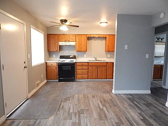 1 bed, $995 — Photo 2