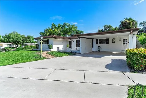 3 bed, 1981 sqft, $4,000 — Photo 2