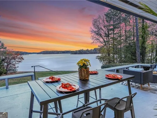 389 Lincoln Dr, Gainesville, GA 30506