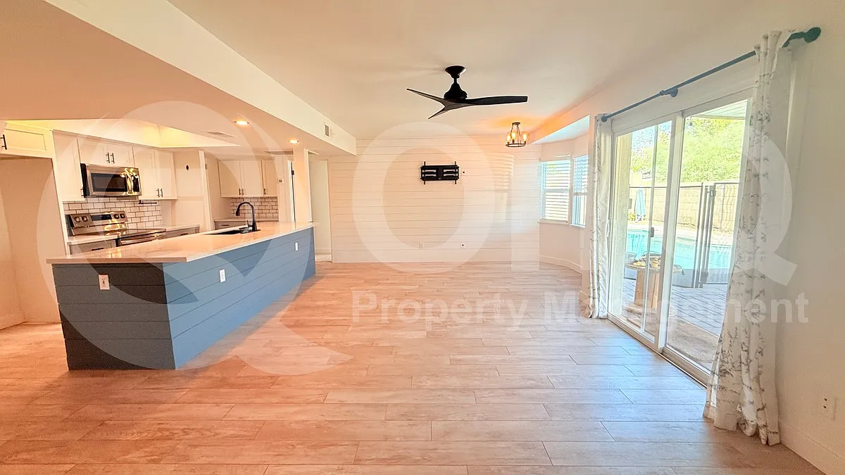 3 bed, 2.0 bath, 1832 sqft, $2,800 — Photo 4