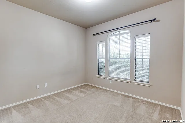 126 Split Rail Dr — Photo 4