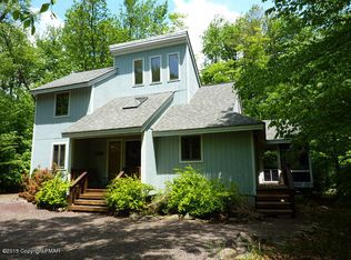 1117 Bear Track Trl, Pocono Pines, PA 18350