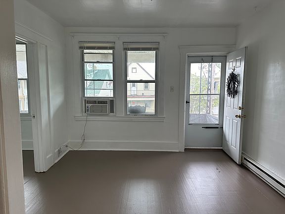 2nd image of 3138 Trowbridge St #2