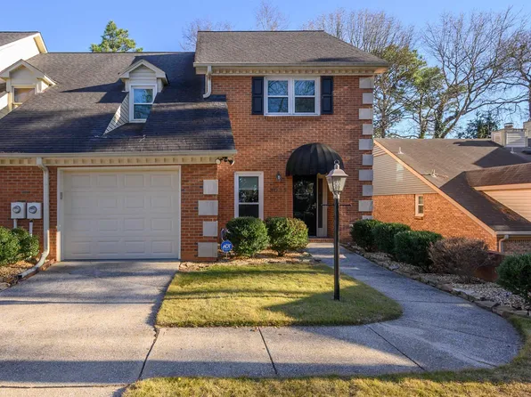 3035 Old Stone Dr, Birmingham, AL 35242