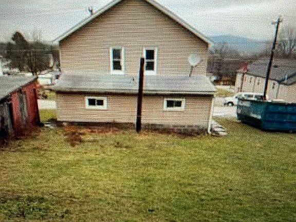 2nd image of 31 Poplar St