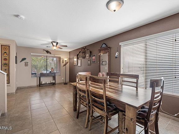 2nd image of 822 E BEARGRASS Place