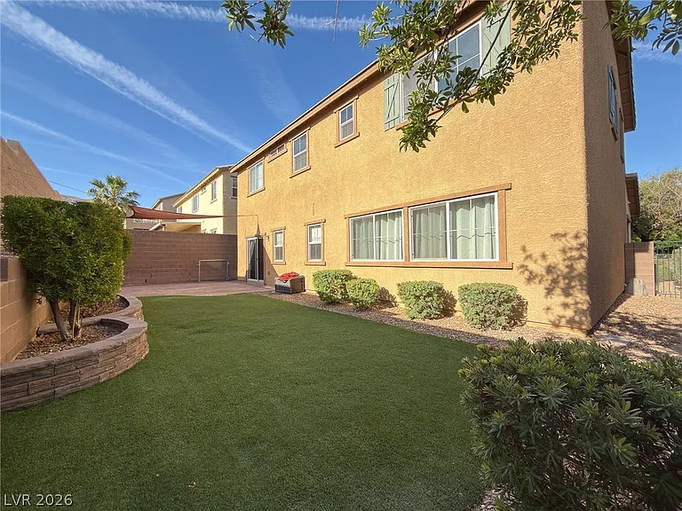 208 Rocky Basin St — Photo 22