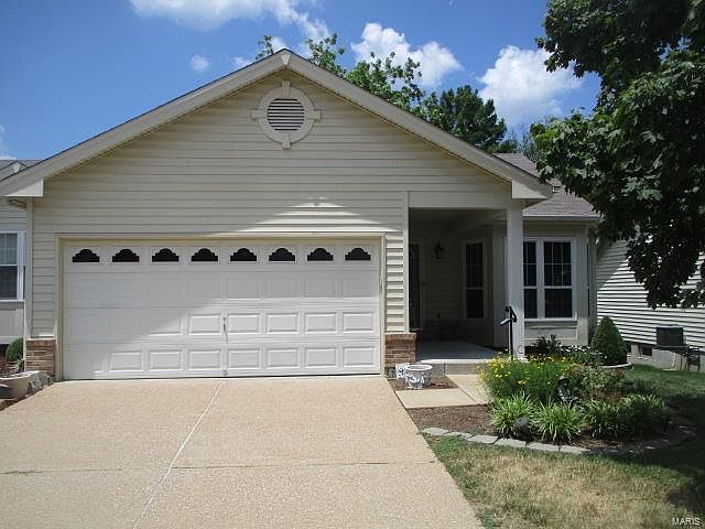 1st image of 10924 Concord Circle Dr