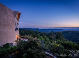 44 Azura Gdns, Weaverville, NC 28787