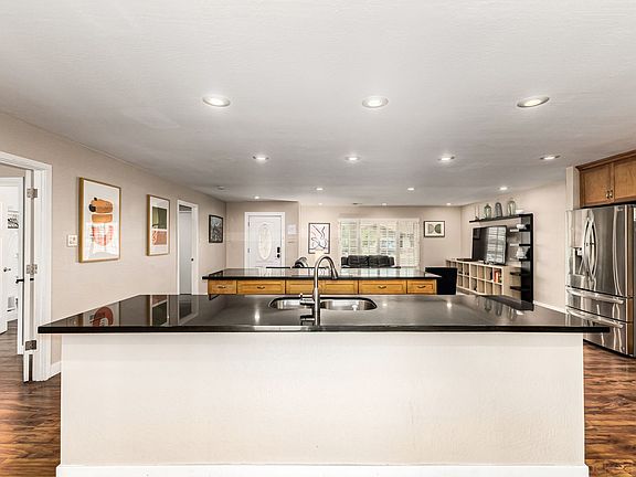 3rd image of 8719 E Osborn Rd