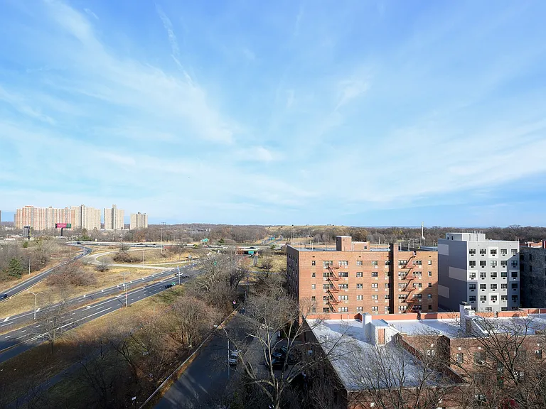 1890 Pelham Pkwy S #9C — Photo 4