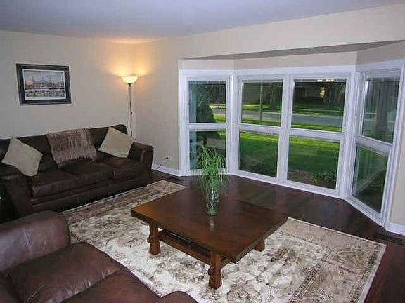 4th image of 604 Ticonderoga Ln