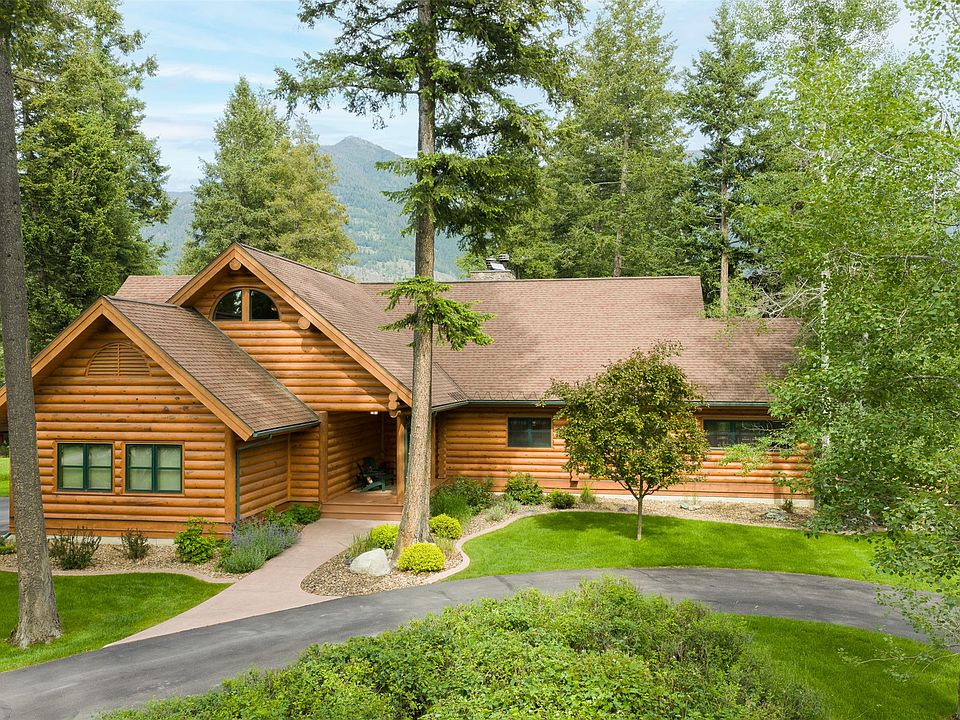 1st image of 20 Wood Ridge Dr
