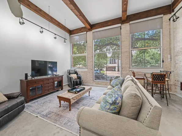 1312 Live Oak St APT 109, Houston, TX 77003