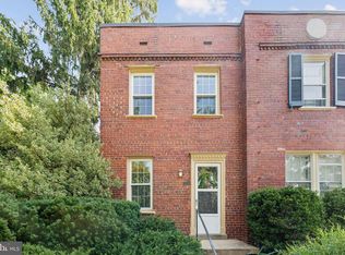 1501 S Edgewood St APT 565, Arlington, VA 22204