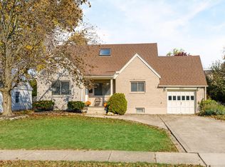 2032 Jervis Rd, Columbus, OH 43221