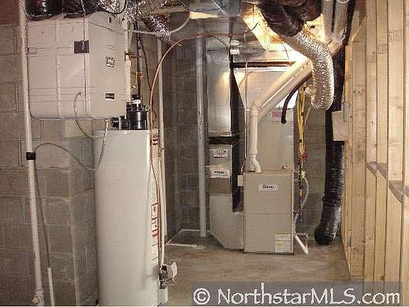 5th image of 6514 N 108th Trail N