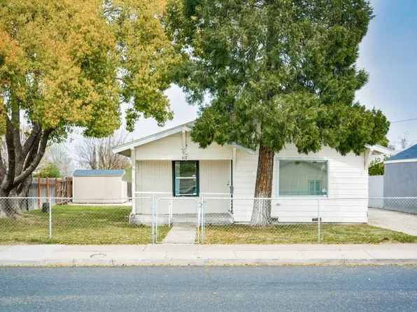 417 W North St, Manteca, CA 95336