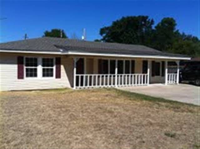 1st image of 3122 Meadows Dr