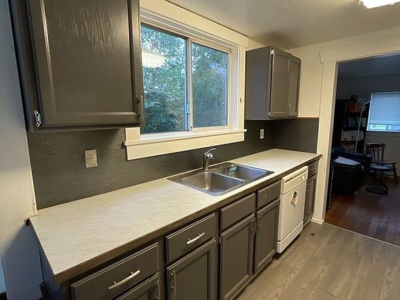 4th image of 1818 NE 55th St