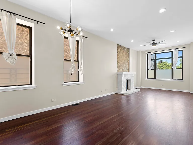 613 N Racine Ave #1 — Photo 4